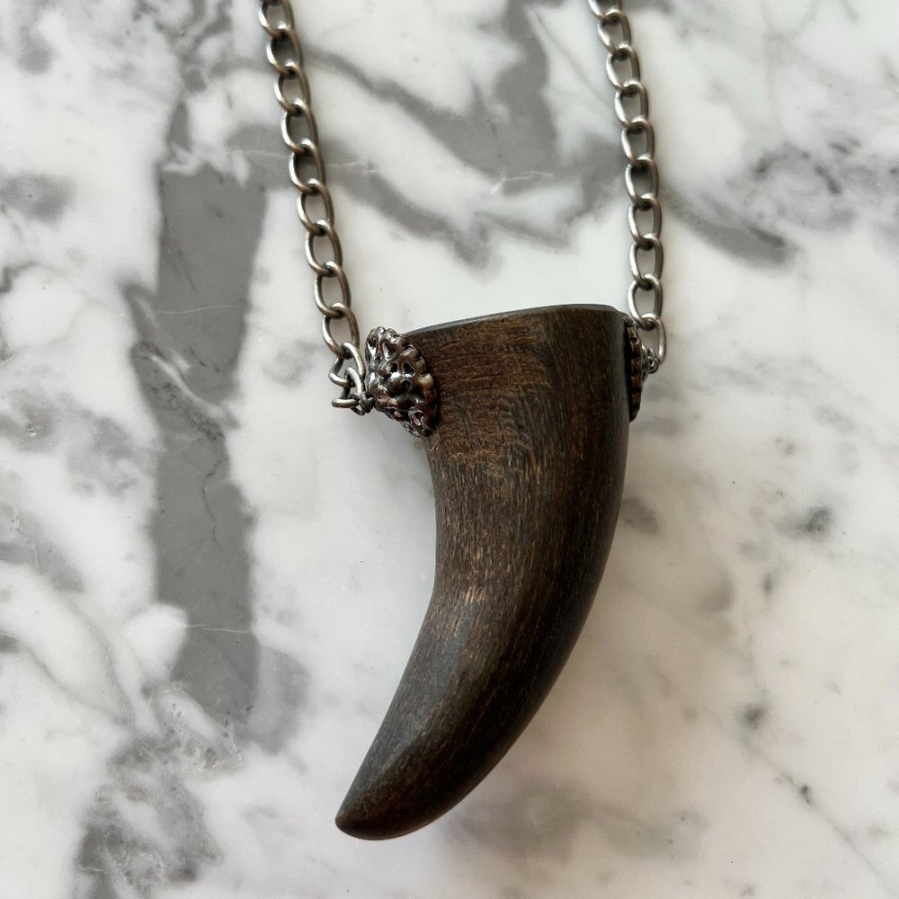 Lenalux Horn Tusk Necklace